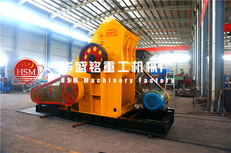 雙級(jí)無篩底粉碎機(jī)