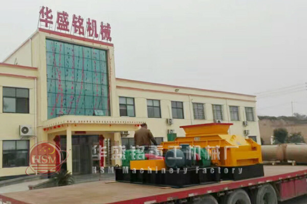 時(shí)產(chǎn)200方雙齒輥破碎機(jī)多少錢一臺(tái)