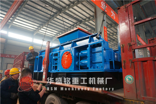 雙齒輥破碎機圖片